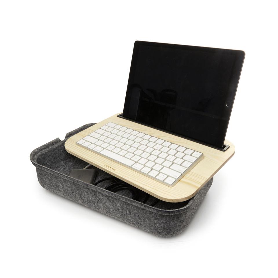 Filt sengebakke med kurv og Ipad holder