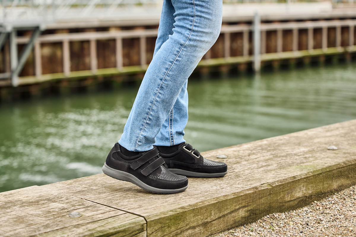 New Feet Sort Sko Kalveskind Med Stretch