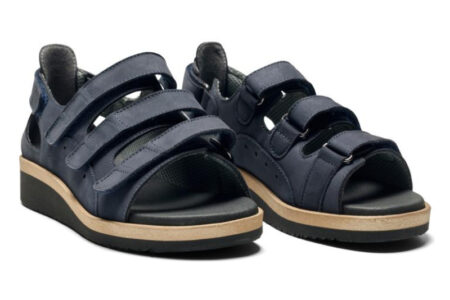 New Feet Blå Nubuck Sandal Med Hælkappe
