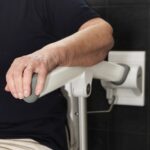 Etac Rex Toiletarmlæn med Støtteben - Billede 3