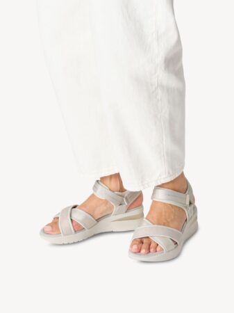 Tamaris Ivory Sandal Med Velcrorem