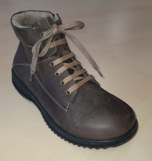 k-212 New Feet Kollektionsprøve str. 37 - Billede 1