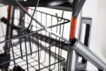 Rollator Grå med stokkeholder og kurv - Billede 4