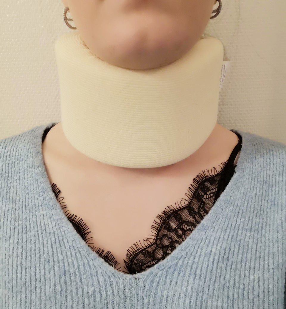 Halskrave i Blødt Skum Beige