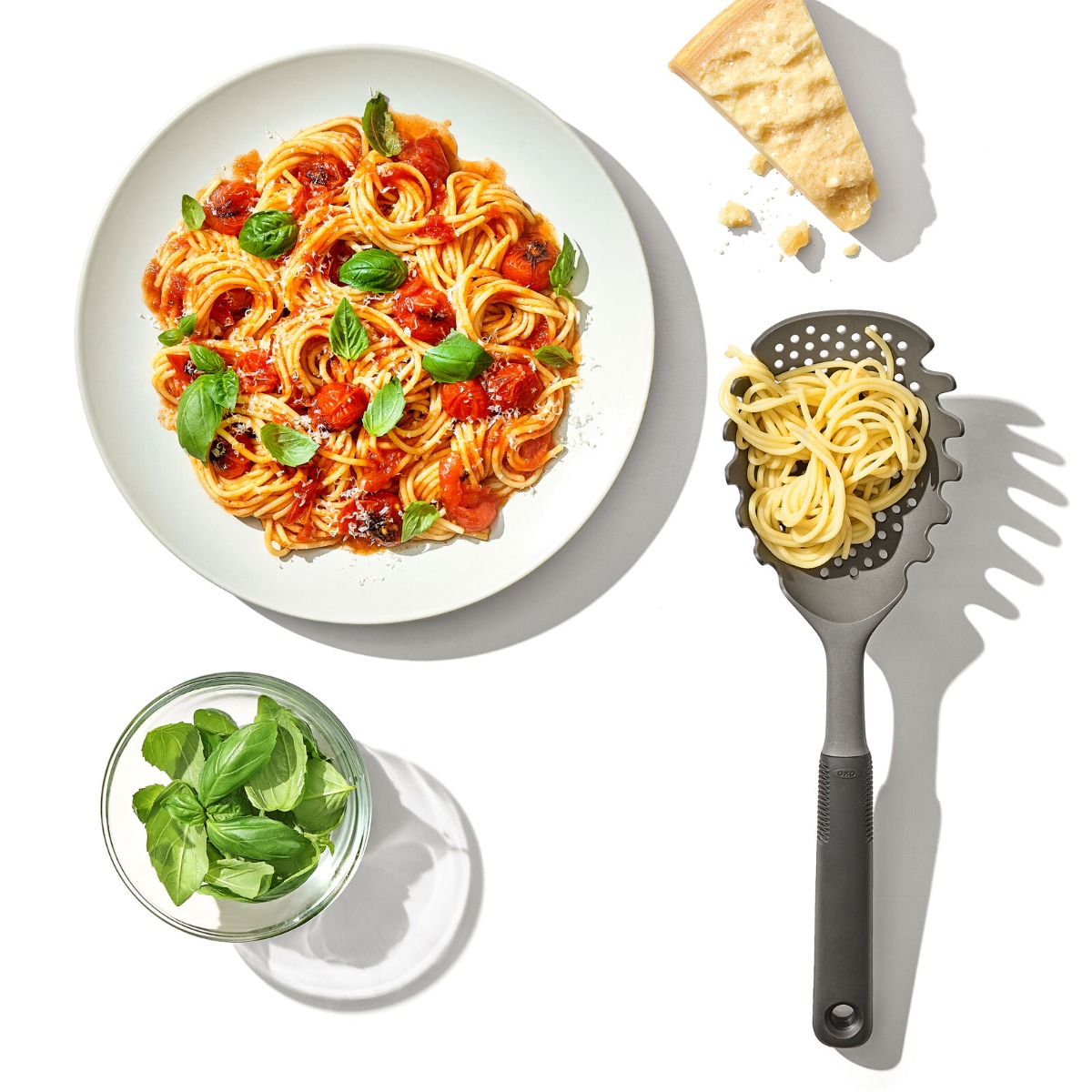 x-11338300-05-medium Oxo Good Grips Pastaske UDGÅET - Billede 1